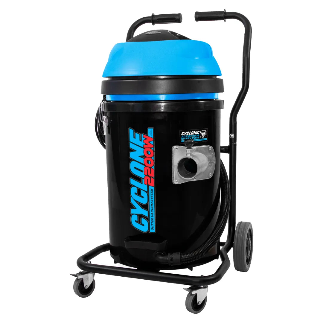 20 Gallon Cyclone 2200W Polypropylene Residential Gutter Vacuum, 20 Foot Aluminum Pole Kit and Bag
